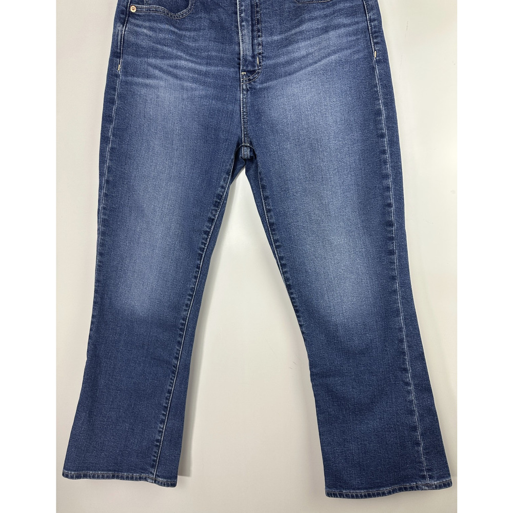 Gap High Rise Kick Fit Jeans Women's Size 29 8 Blue Denim Regular Fit Ankle - Picture 3 of 12